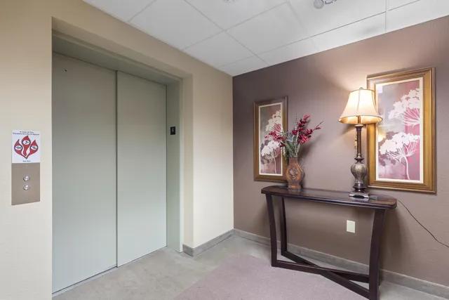 $3,899,900 | 1120 East Parkway Avenue, Oshkosh, WI 54901