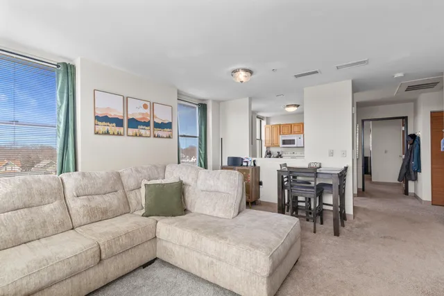 $3,899,900 | 1120 East Parkway Avenue, Oshkosh, WI 54901