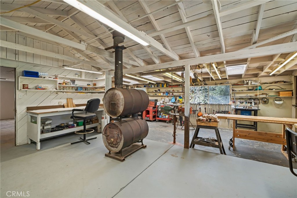 39804 Pine Bench Road Yucaipa, CA 92399 - Photo 35 of 57 Multi use workshop with wood burning stove