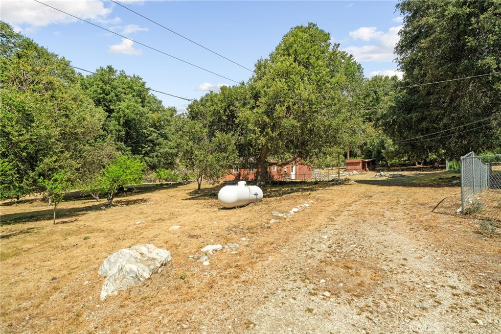 39804 Pine Bench Road Yucaipa, CA 92399 - Photo 42 of 57 Owned propane tank specifically for generac generator