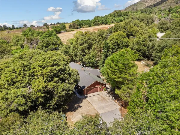 $950,000 | 39804 Pine Bench Road, Yucaipa, CA 92399