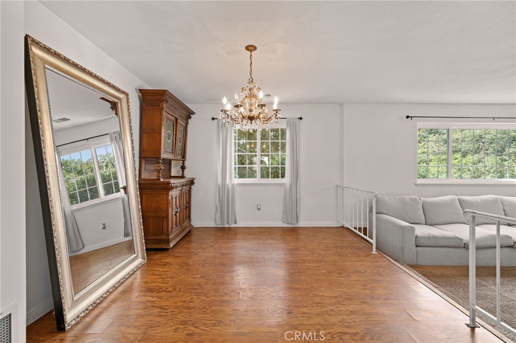 39804 Pine Bench Road Yucaipa, CA 92399 - Photo 5 of 57 Dinning area