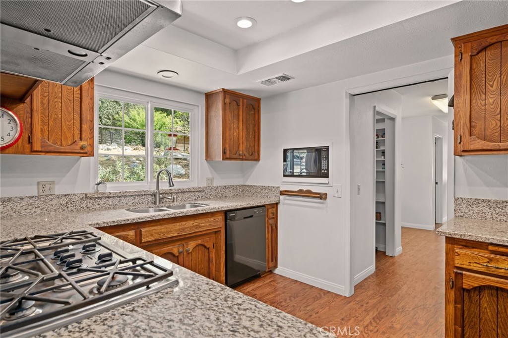 39804 Pine Bench Road Yucaipa, CA 92399 - Photo 10 of 57