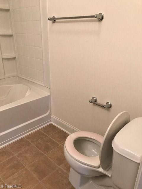 3770 Shadow Ridge Drive High Point, NC 27265 - Photo 20 of 26 Master bedroom bath