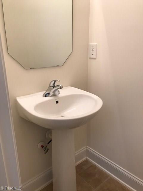 3770 Shadow Ridge Drive High Point, NC 27265 - Photo 25 of 26 main level half bath