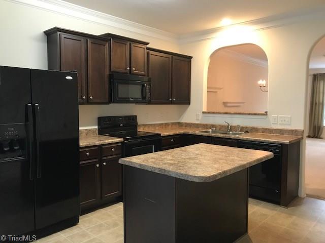 3770 Shadow Ridge Drive High Point, NC 27265 - Photo 8 of 26 Kitchen view
