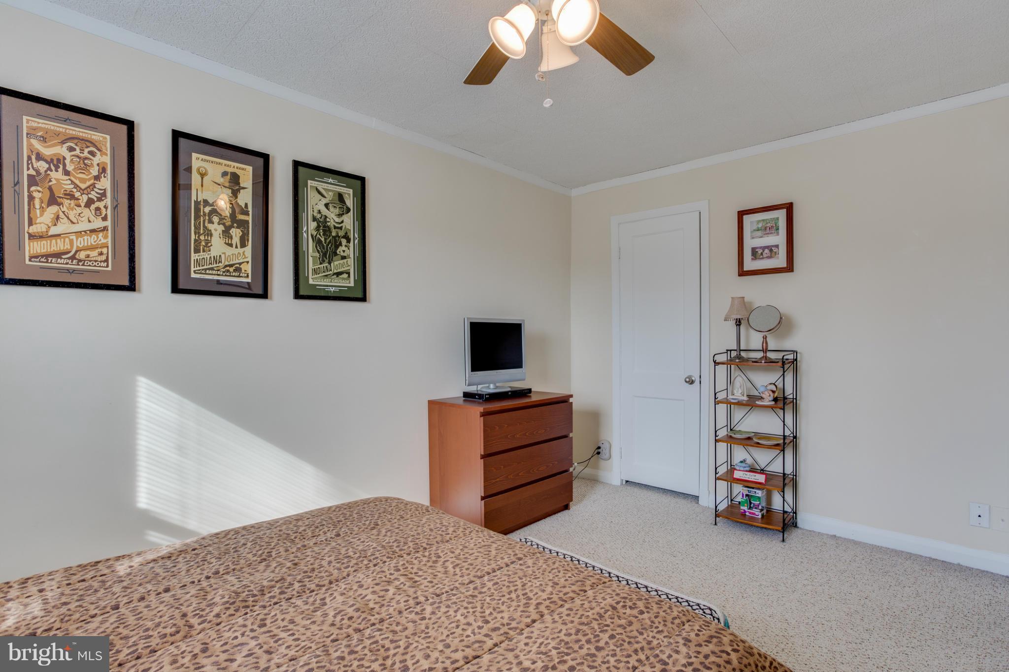 5520 Oakland Road Baltimore, MD 21227 - Photo 19 of 26 Bedroom