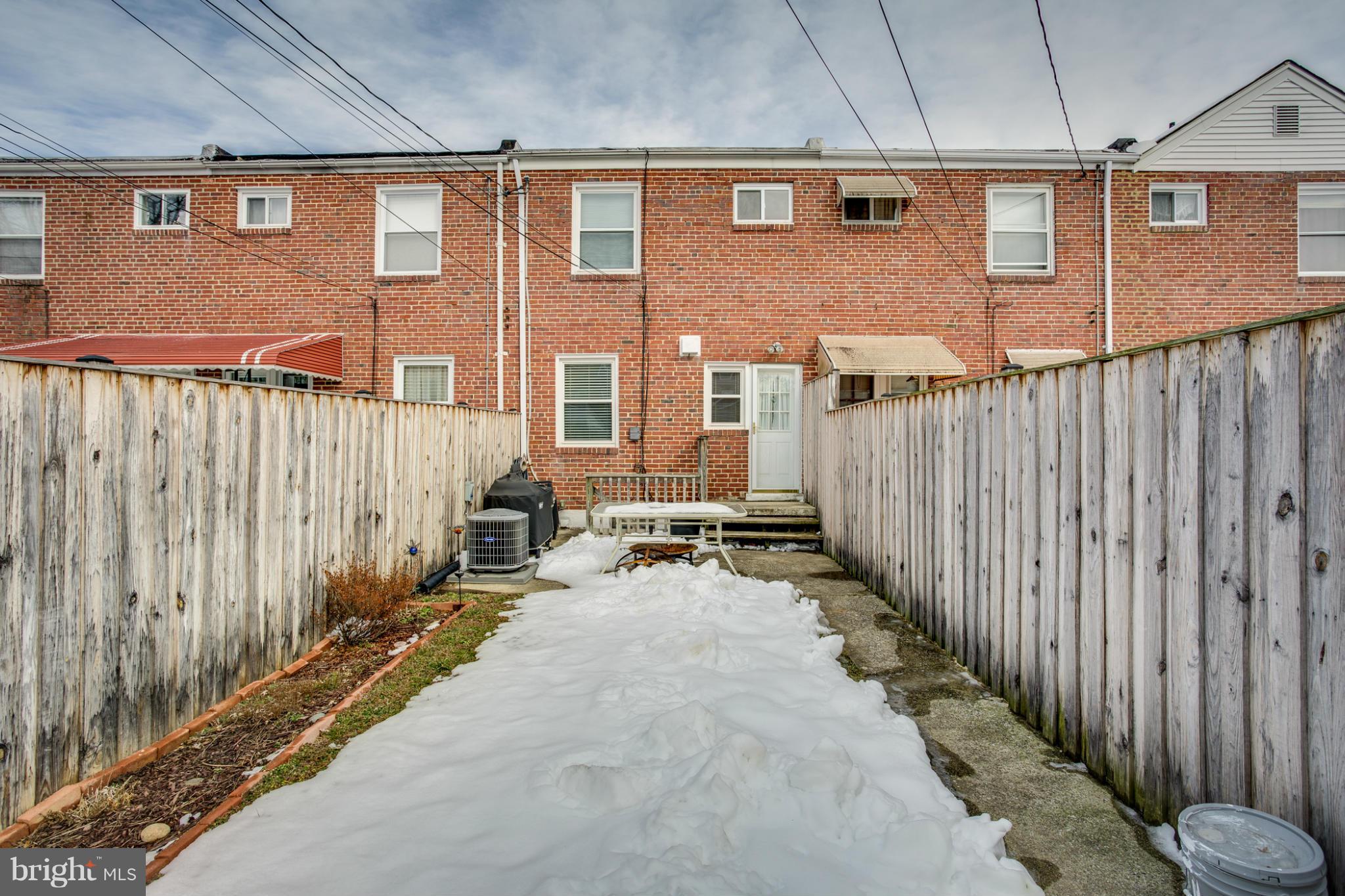 5520 Oakland Road Baltimore, MD 21227 - Photo 26 of 26 Exterior (Rear)