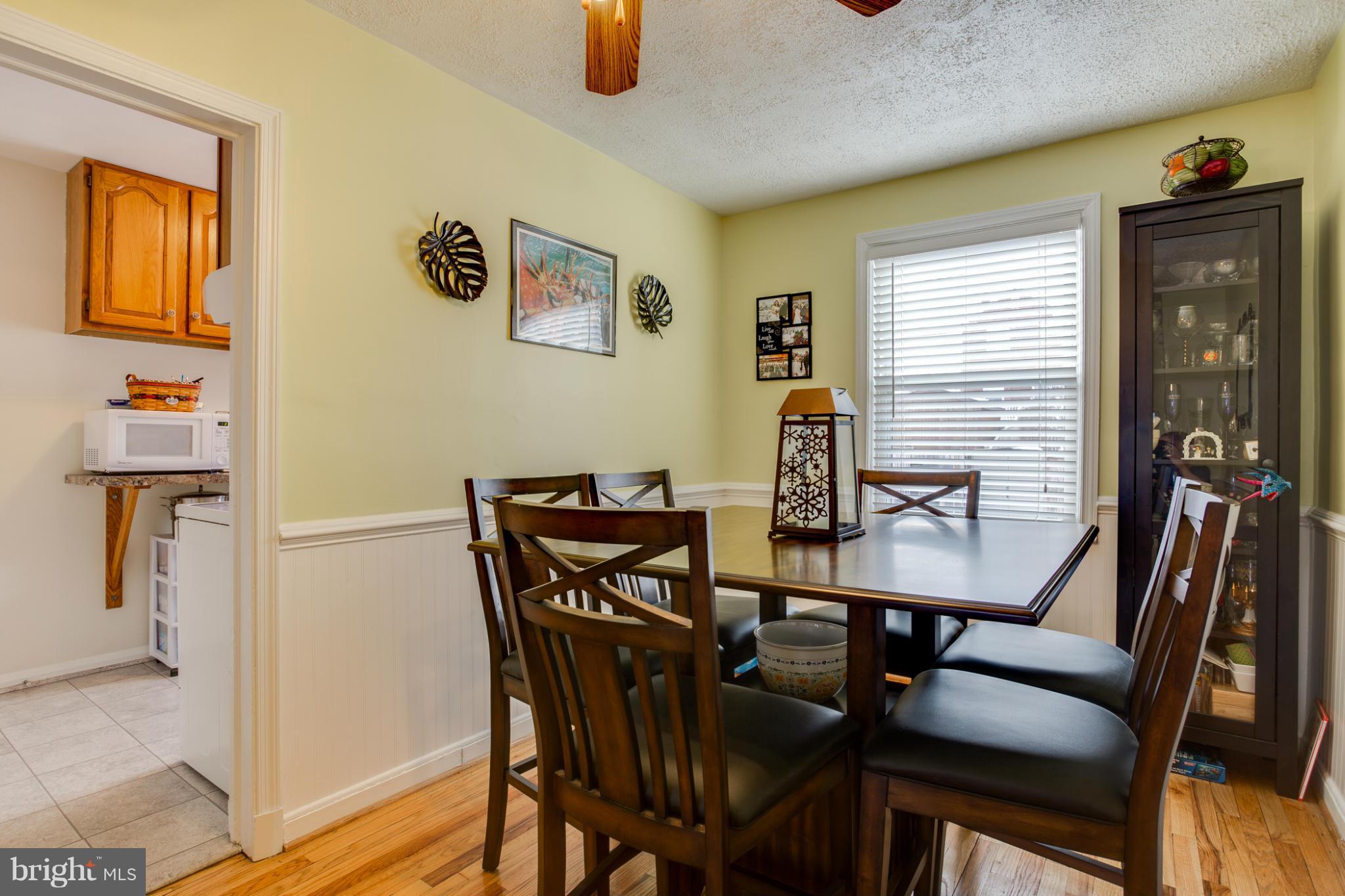 5520 Oakland Road Baltimore, MD 21227 - Photo 8 of 26 Dining Room