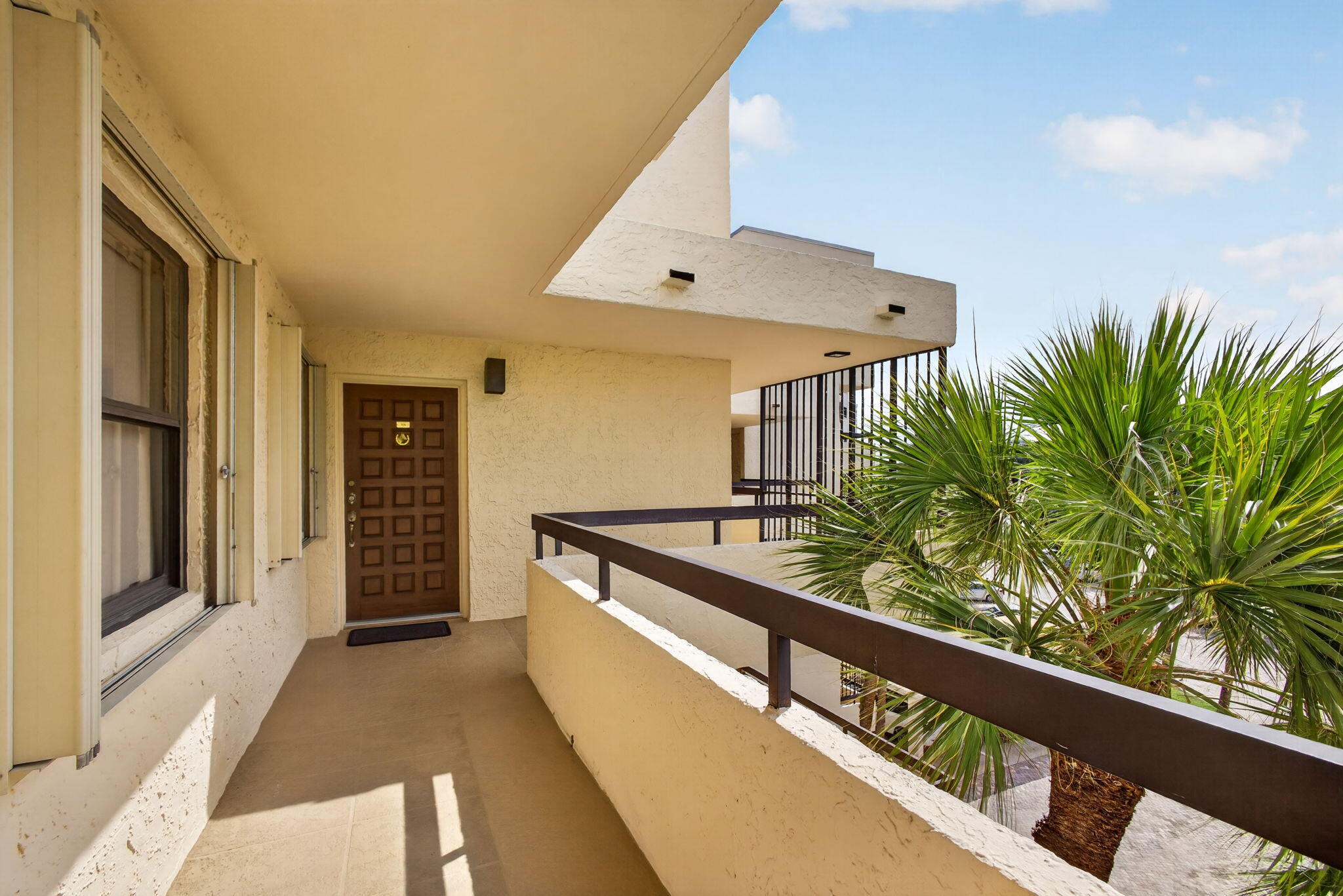 364 Golfview Road, Unit 506 North Palm Beach, FL 33408 - Photo 51 of 68 Front walkway