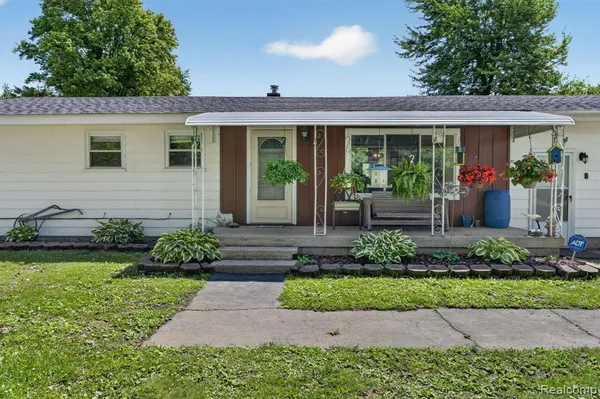 $218,000 | 5233 Torrey Road, Flint, MI 48507