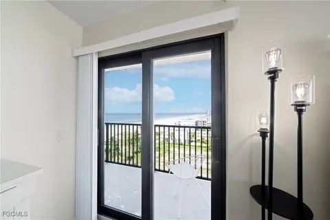 $950,000 | 2800 Estero Boulevard, Unit 1006, Fort Myers Beach, FL 33931