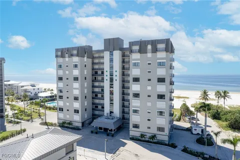 $950,000 | 2800 Estero Boulevard, Unit 1006, Fort Myers Beach, FL 33931