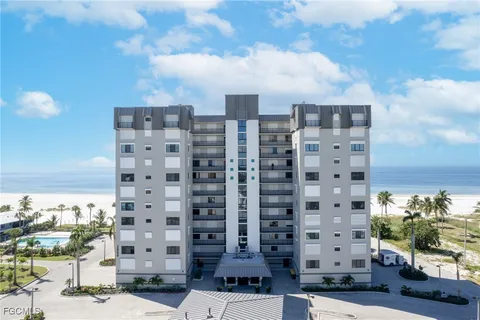 $950,000 | 2800 Estero Boulevard, Unit 1006, Fort Myers Beach, FL 33931
