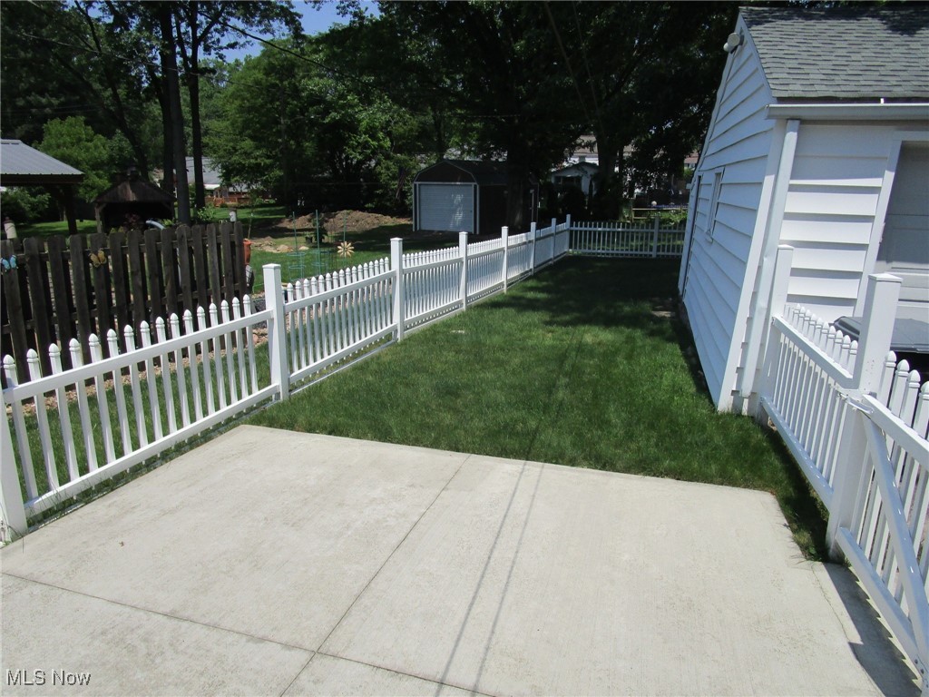 134 Ridgewood Drive Youngstown, OH 44512 - Photo 21 of 29 Patio off of the deck