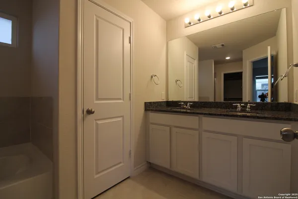 $1,850 | 191 Amethyst Woodstar, San Antonio, TX 78253