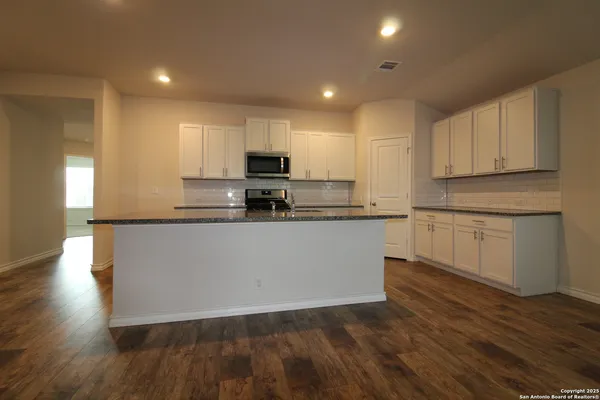 $1,850 | 191 Amethyst Woodstar, San Antonio, TX 78253