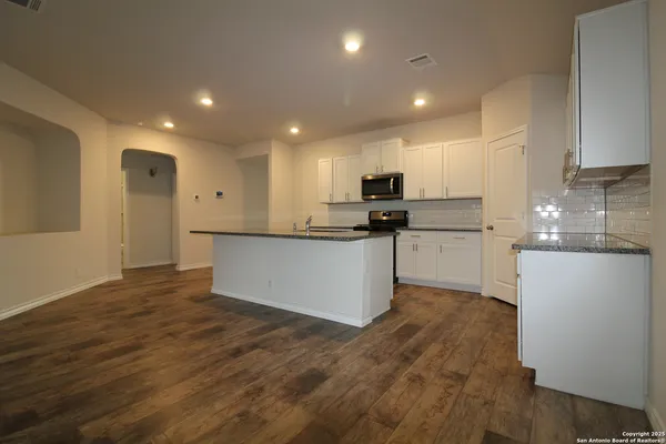 $1,850 | 191 Amethyst Woodstar, San Antonio, TX 78253