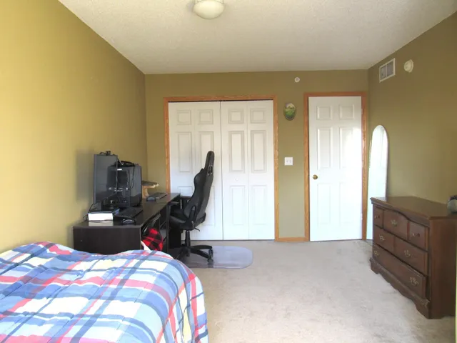 $269,900 | 13841 54th Avenue North, Plymouth, MN 55446