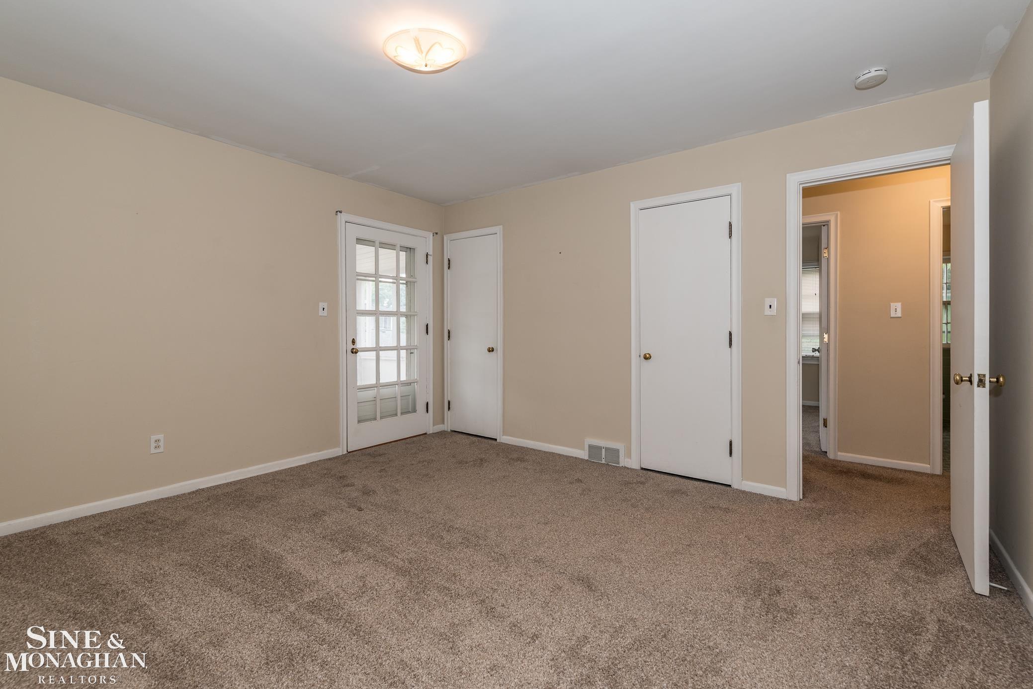 949 Harcourt Road Grosse Pointe, MI 48230 - Photo 10 of 18