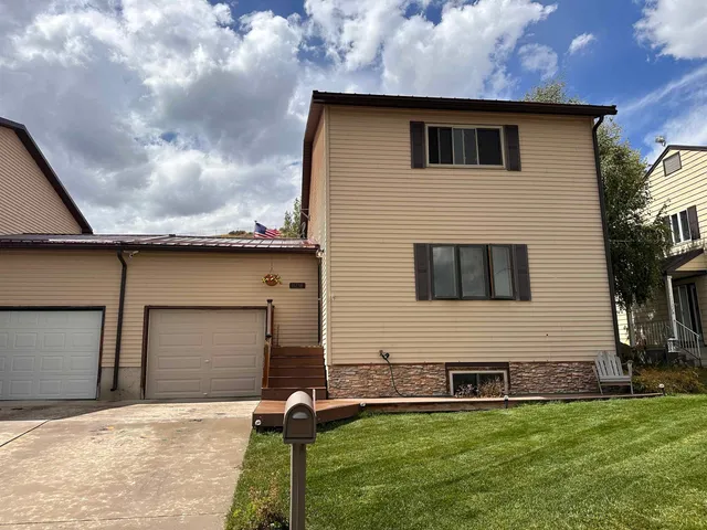 $255,000 | 1123 B 9th W Avenue, Kemmerer, WY 83101