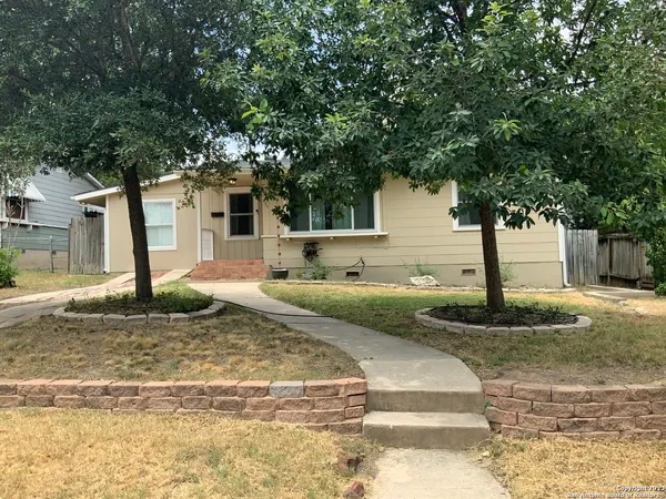 $2,400 | 431 Irvington Drive, San Antonio, TX 78209