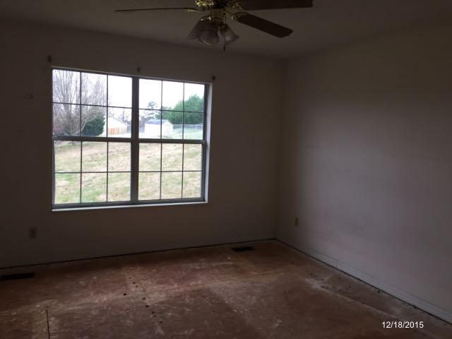 121 North Clover Hill Ridge Road Maryville, TN 37801 - Photo 10 of 18 m_5713654