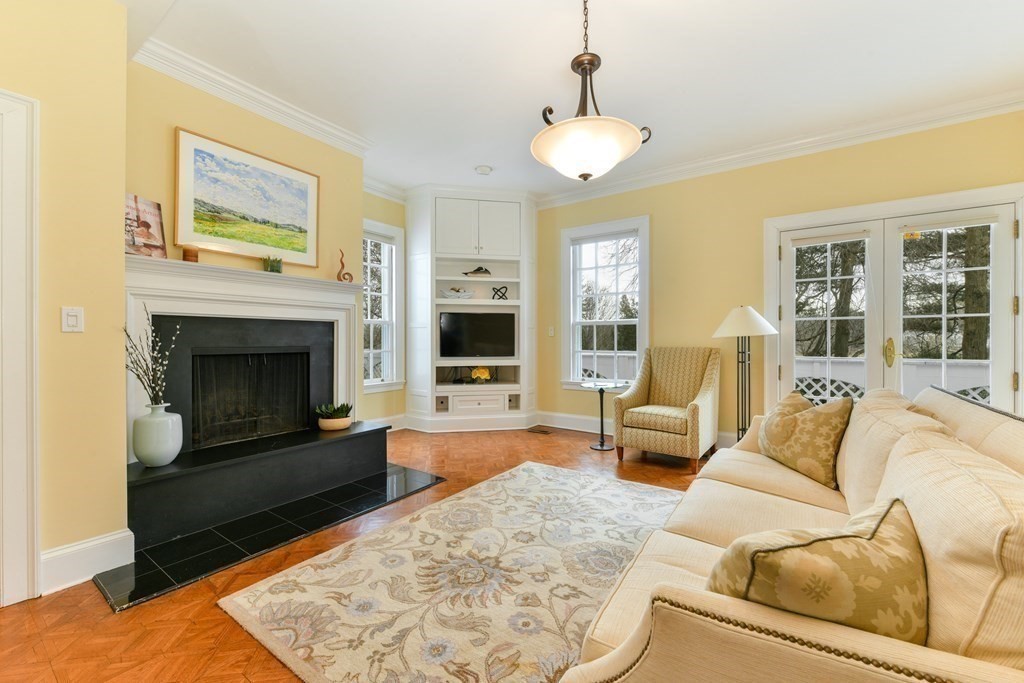 19 Catlin Road Brookline, MA 02445 - Photo 7 of 29