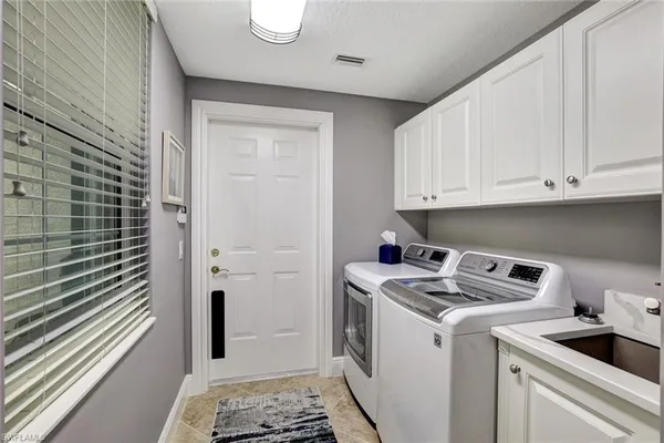 $585,000 | 9270 Campanile Circle, Unit 102, Naples, FL 34114