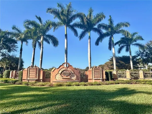 $585,000 | 9270 Campanile Circle, Unit 102, Naples, FL 34114
