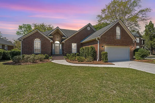 $925,000 | 1315 Deep Water Drive, Mount Pleasant, SC 29464