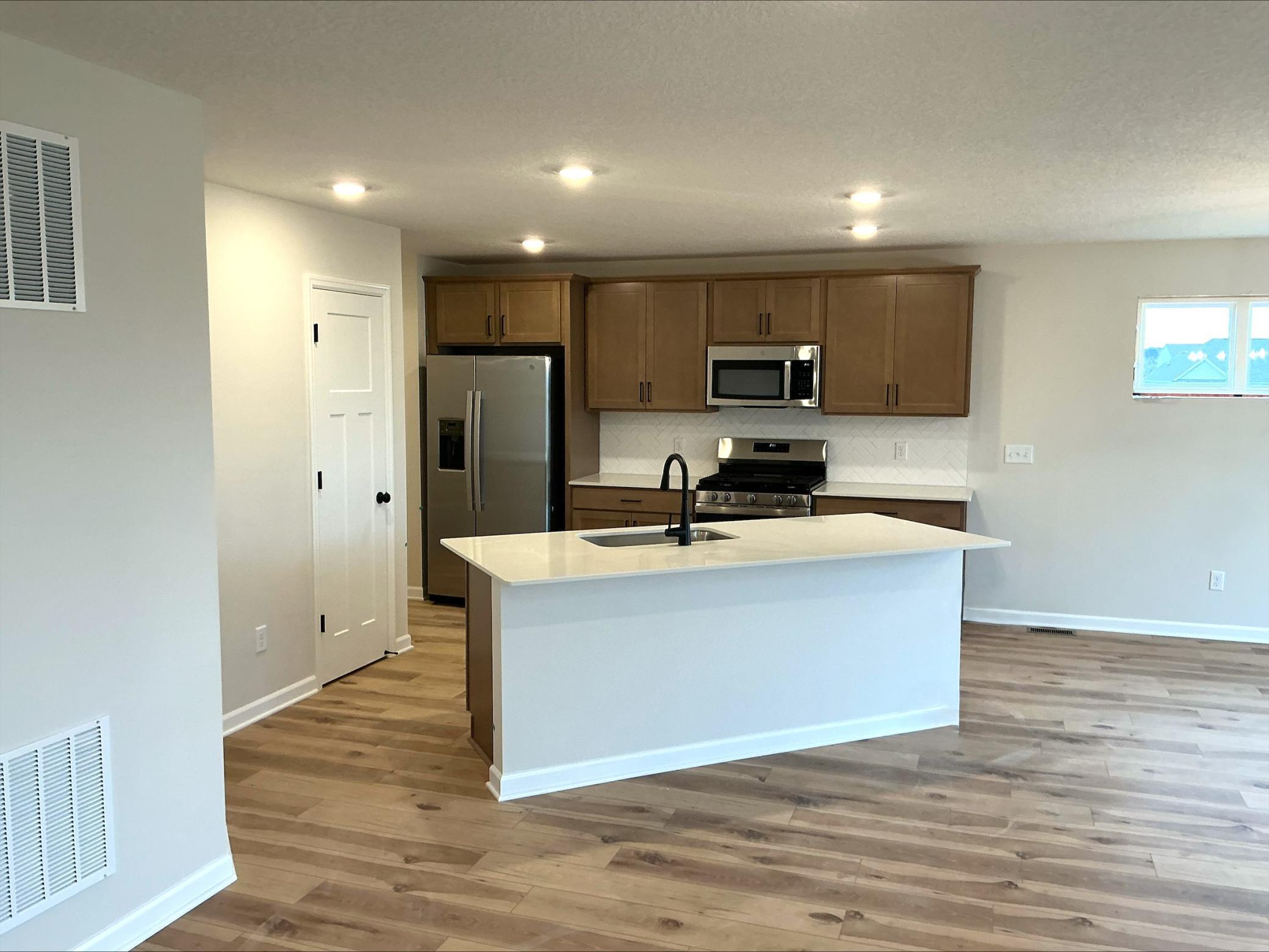 4139 Ramsay Way Waconia, MN 55387 - Photo 7 of 20