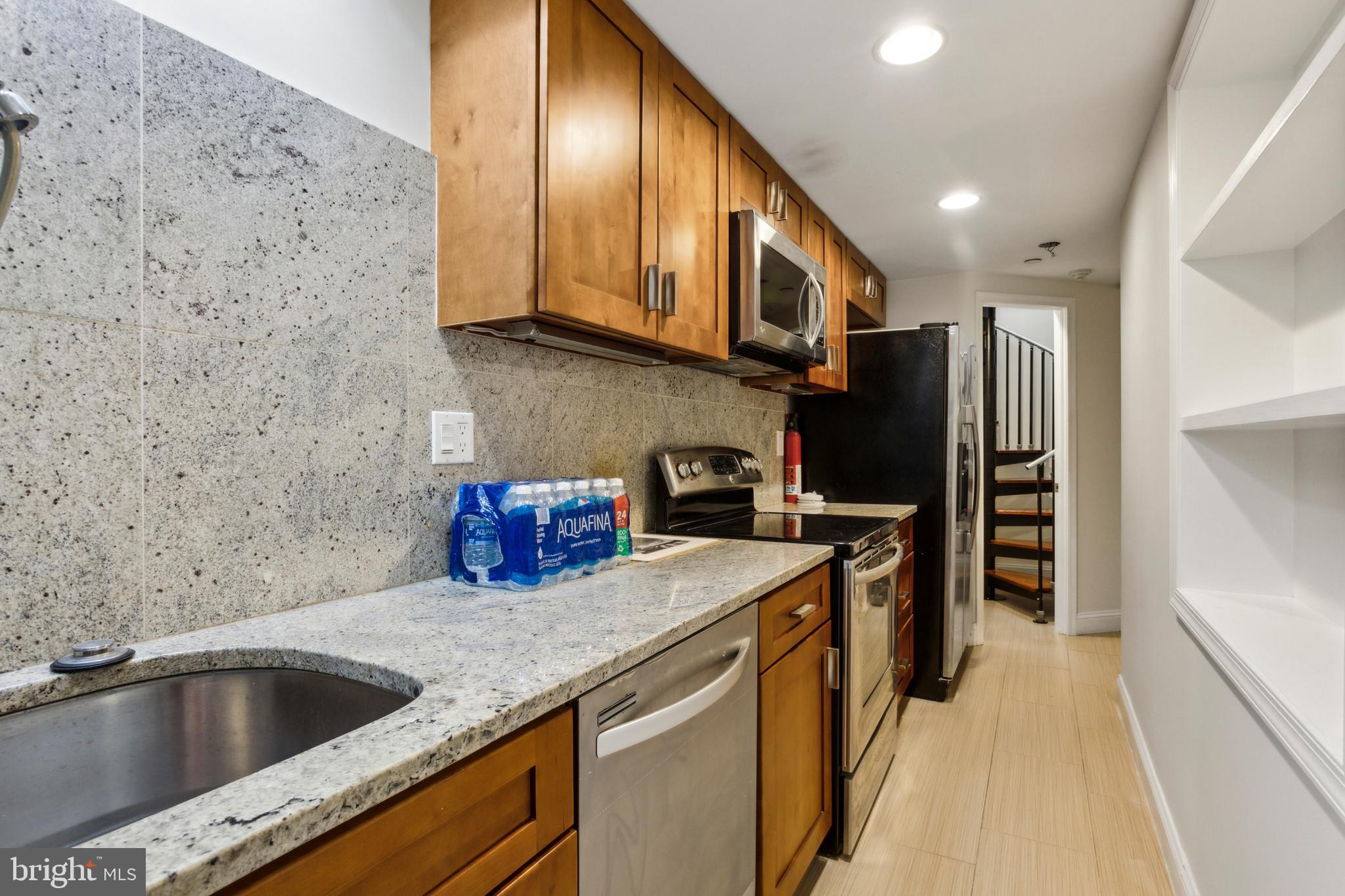 131 North 20th Street, Unit 1 Philadelphia, PA 19103 - Photo 14 of 24