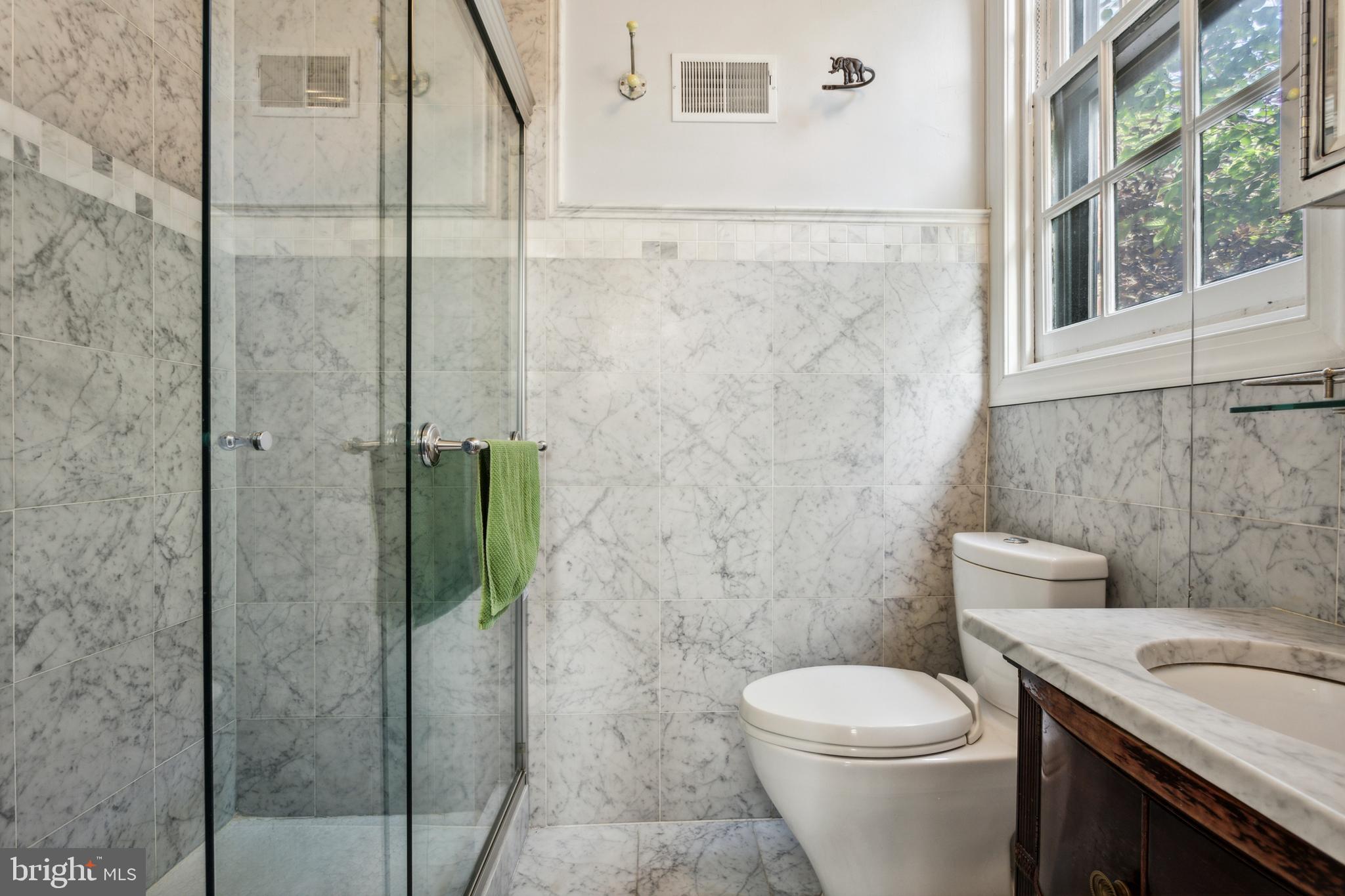 131 North 20th Street, Unit 1 Philadelphia, PA 19103 - Photo 18 of 24