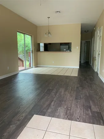 $1,400 | 137 North Kanaio Drive, Unit A, Bastrop, TX 78602