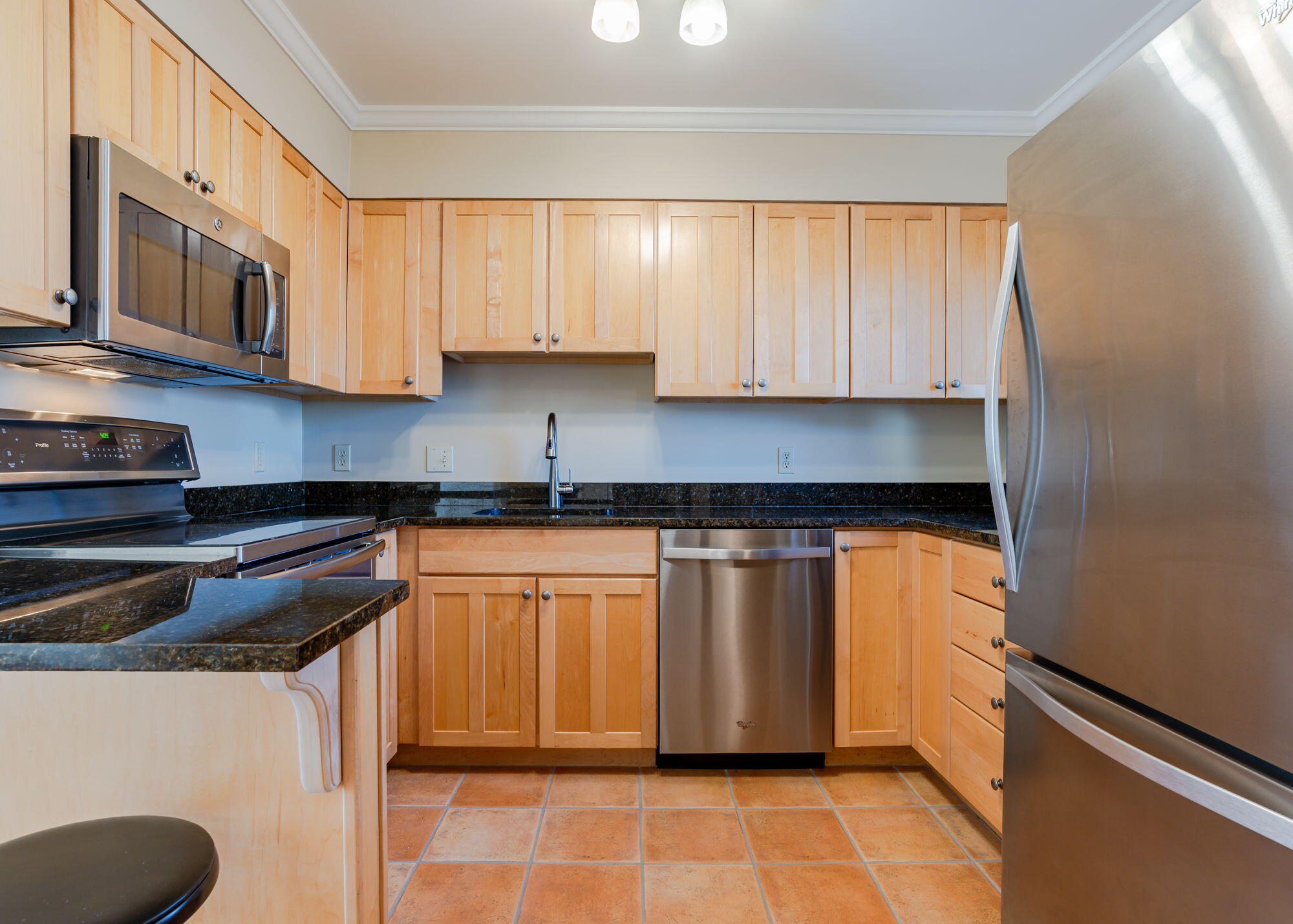 9 Back Cove Estates Road, Unit 9 Portland, ME 04103 - Photo 4 of 24 9BackCoveEstates-Portland-03
