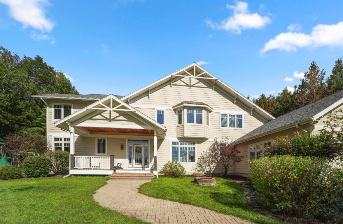 254 Hardy Road Johnson City, NY 13790 - Photo 1 of 7 Gallery Image 1