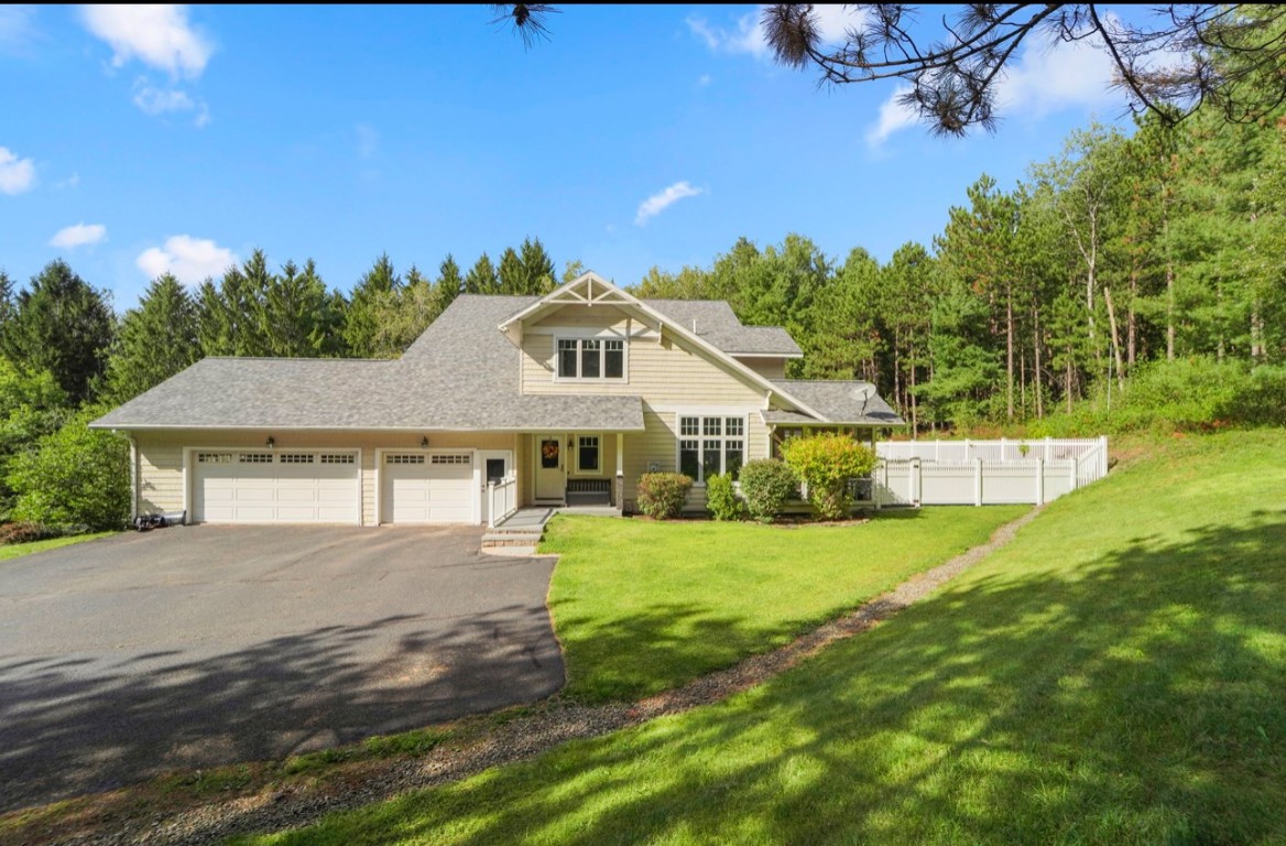 254 Hardy Road Johnson City, NY 13790 - Photo 2 of 7 Gallery Image 2