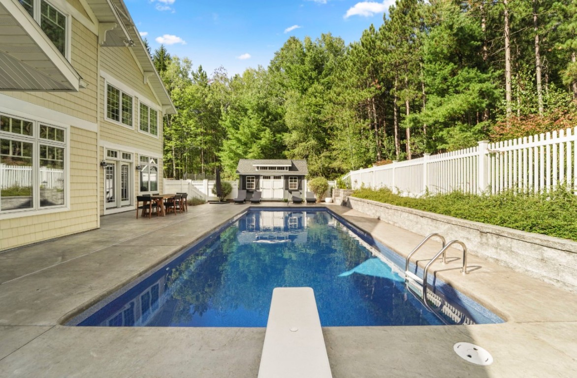 254 Hardy Road Johnson City, NY 13790 - Photo 4 of 7 Gallery Image 4
