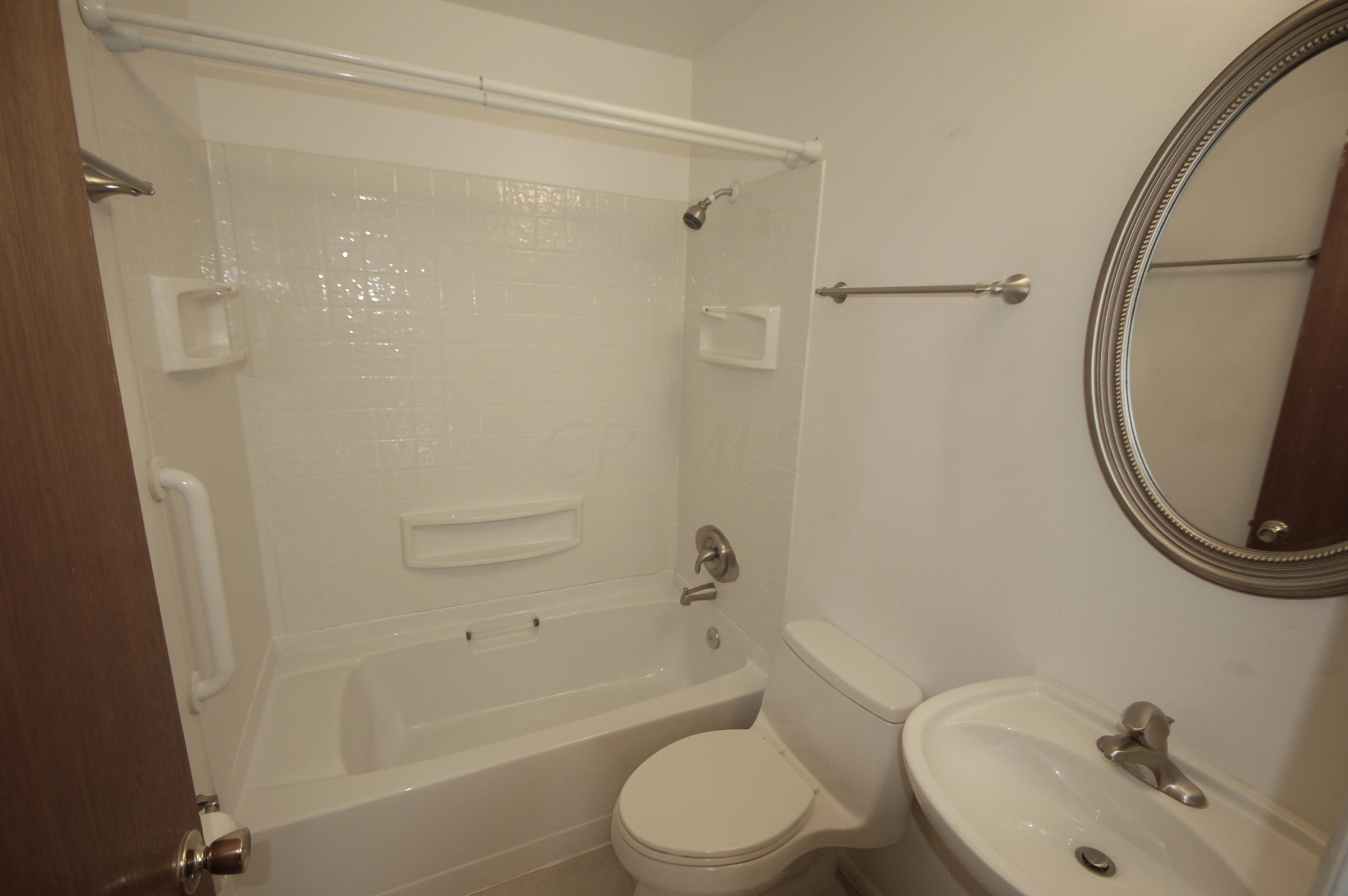 1878 Stetson Road Columbus, OH 43232 - Photo 11 of 19 Gallery Image 11