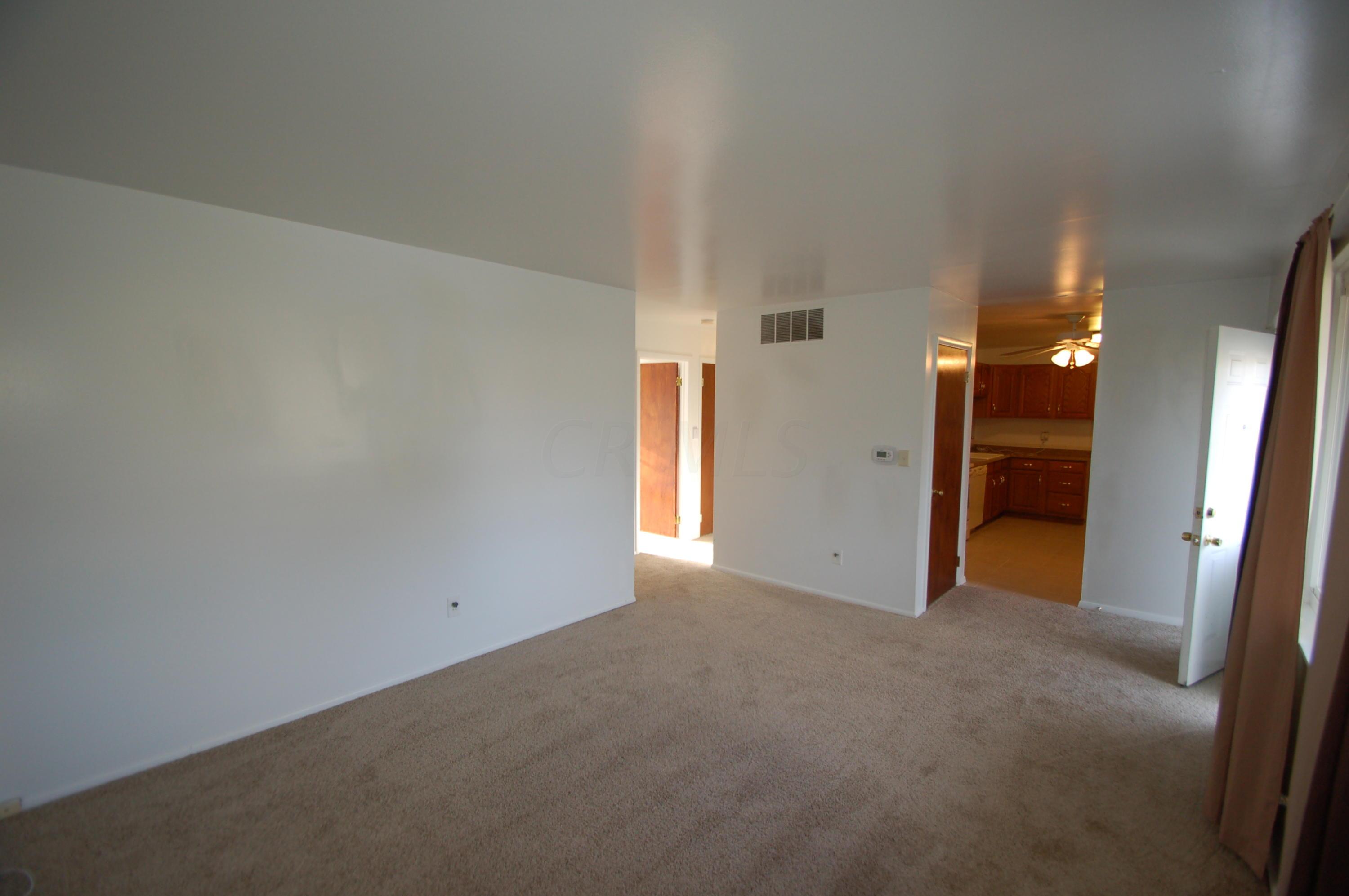 1878 Stetson Road Columbus, OH 43232 - Photo 5 of 19 Gallery Image 5