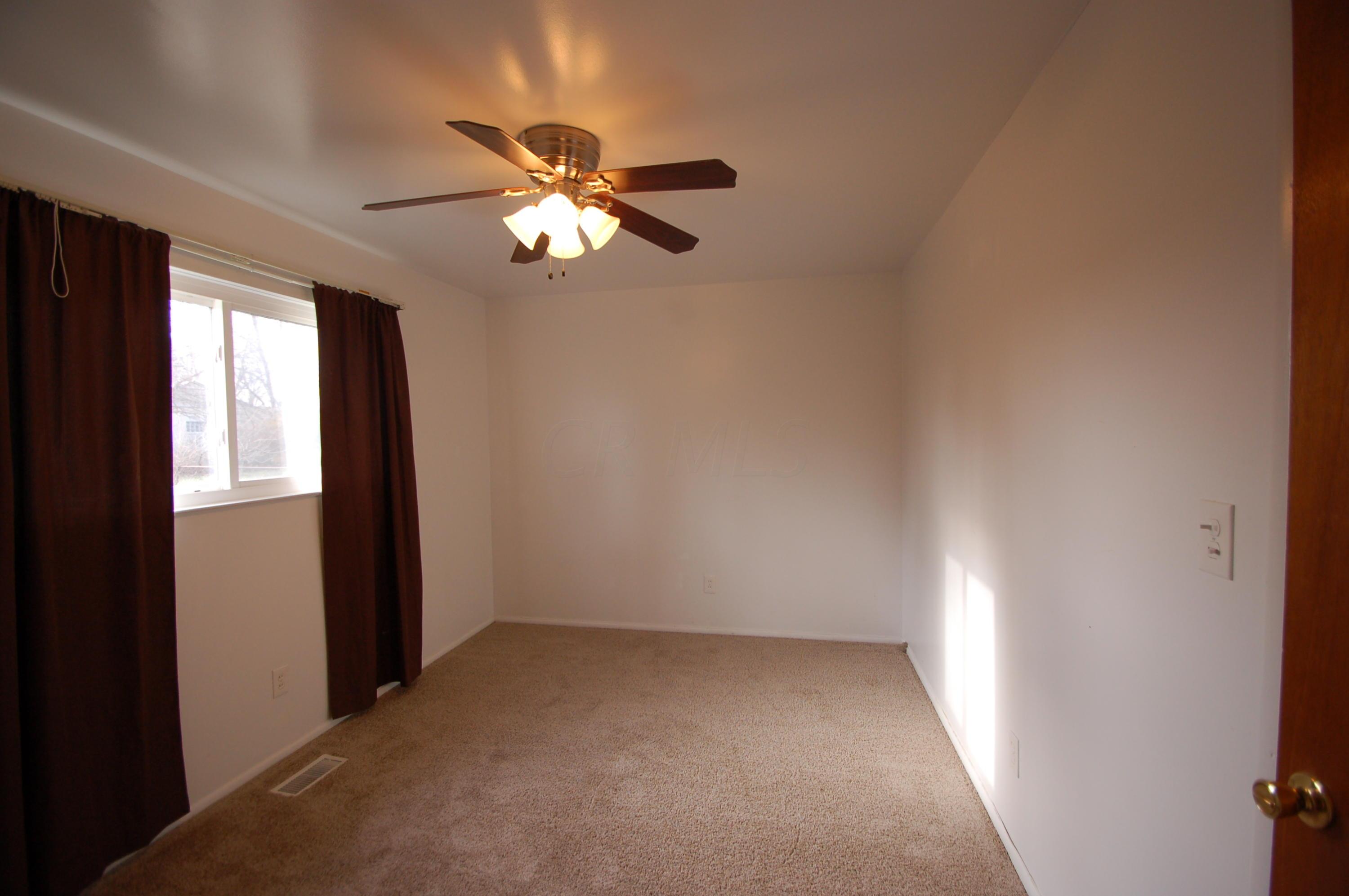 1878 Stetson Road Columbus, OH 43232 - Photo 10 of 19 Gallery Image 10