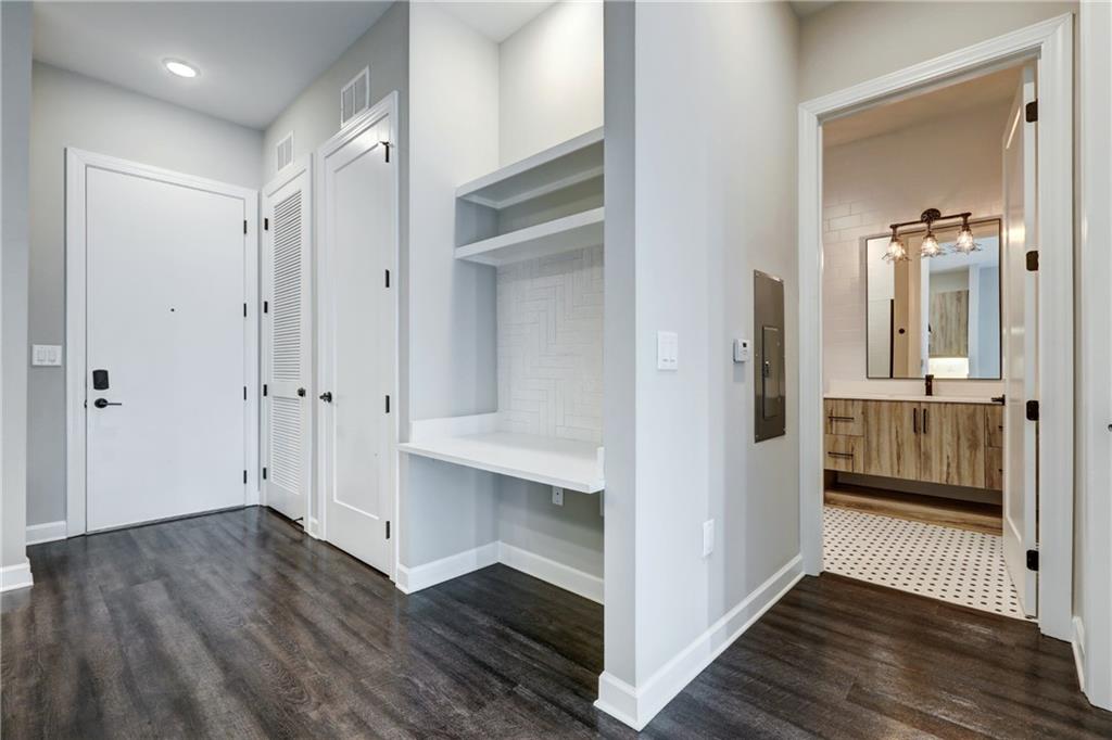 1084 Howell Mill Road Northwest, Unit 736 Atlanta, GA 30318 - Photo 11 of 30