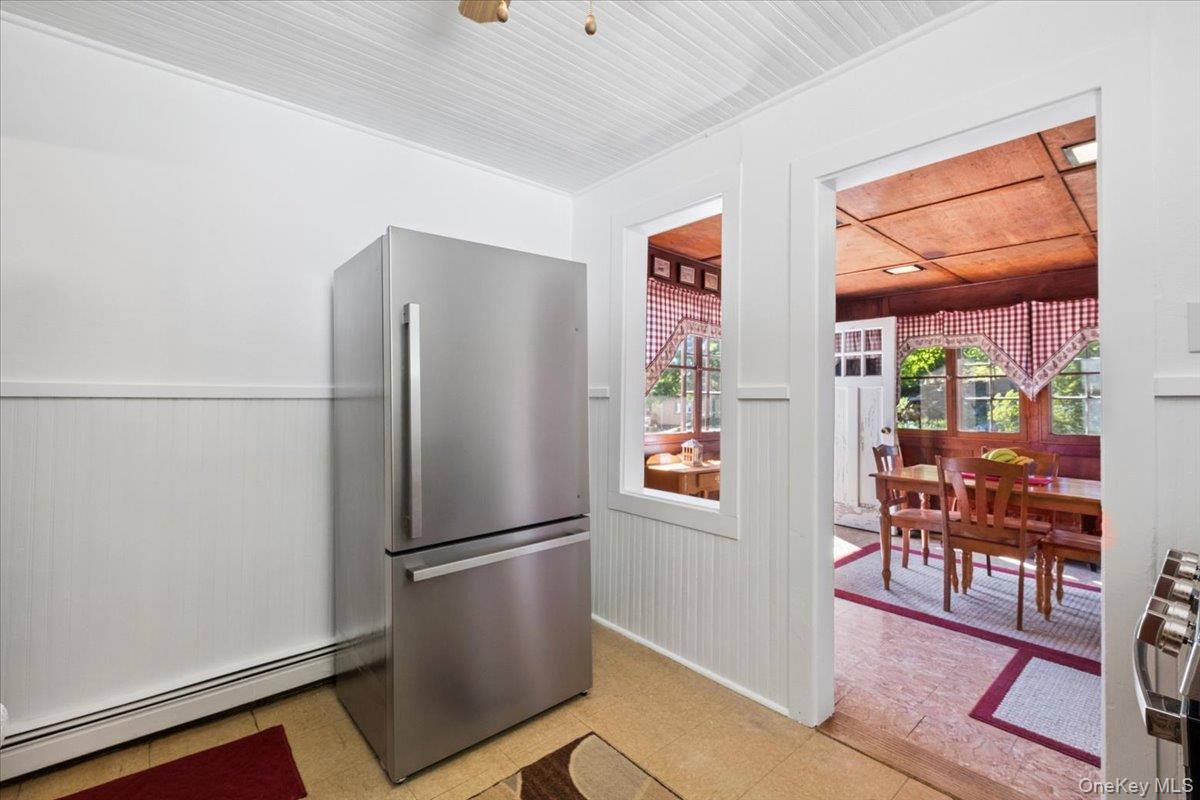 149 Tanglewylde Road Lake Peekskill, NY 10537 - Photo 8 of 36 Gallery Image 8