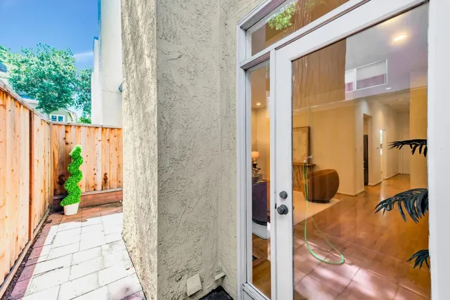 $1,298,000 | 656 Cedar Street, Unit 3, San Carlos, CA 94070