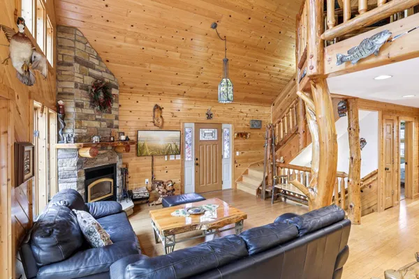 $765,000 | E11441 Hillside Drive, Wisconsin Dells, WI 53965