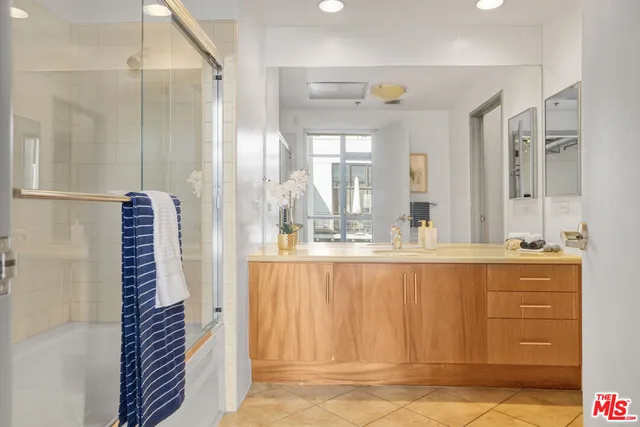 $675,000 | 330 West 11th Street, Unit 703, Los Angeles, CA 90015