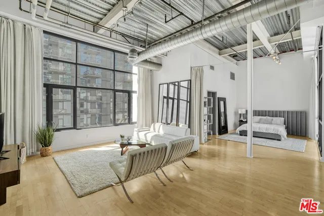 $675,000 | 330 West 11th Street, Unit 703, Los Angeles, CA 90015