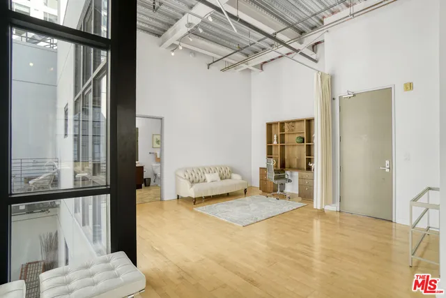 $675,000 | 330 West 11th Street, Unit 703, Los Angeles, CA 90015