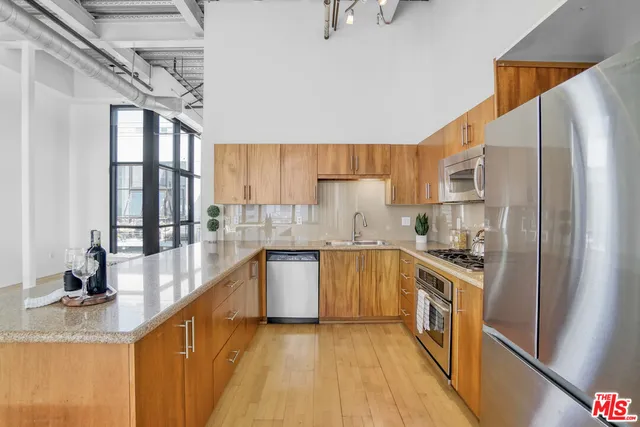 $675,000 | 330 West 11th Street, Unit 703, Los Angeles, CA 90015